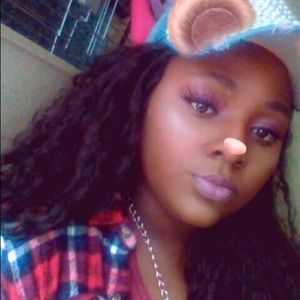 Meet your Posher, Kierra